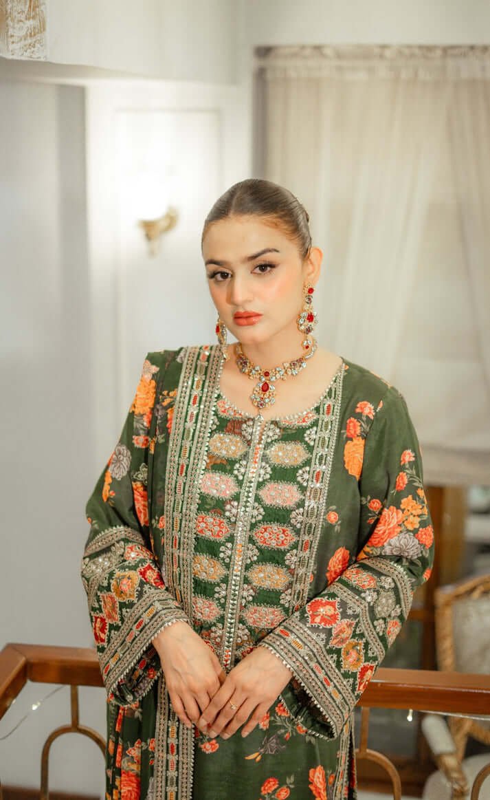 naqoosh-winter-dress-designs-2025-dhanak-dress-designs-unstitched-velvet-khaddar-new-arrivals-2_f2c2b5b0-3863-4b41-a13b-2239c8bb421c