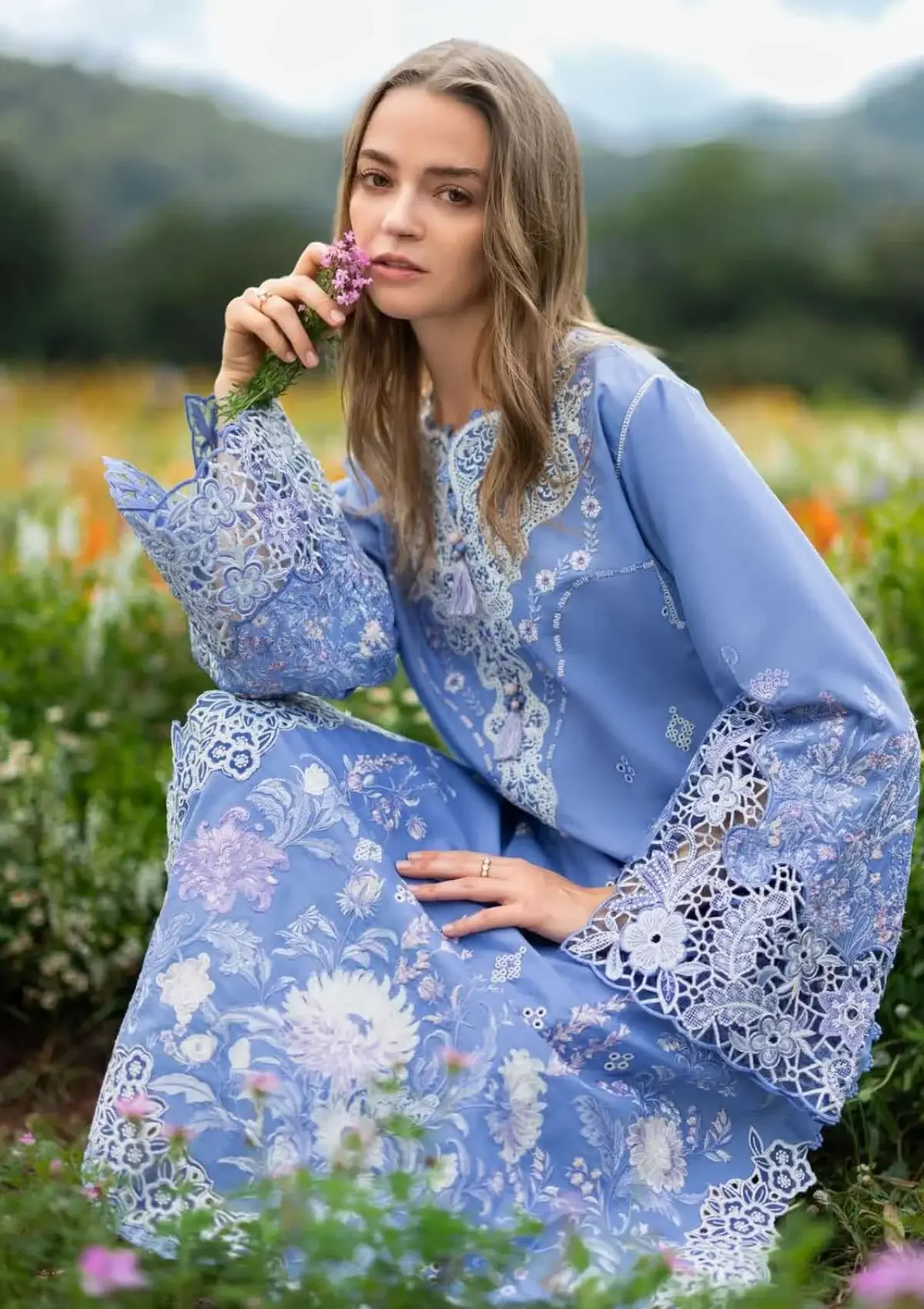 naqoosh-summer-dress-designs-2026-new-arrivals-lawn-dress-designs-summer-lawn-collection-2026-unstitched-lawn-3-piece-eid-sale-eid-lawn-online-sale-3_da62131d-3a27-4111-be70-6175a90f78fd